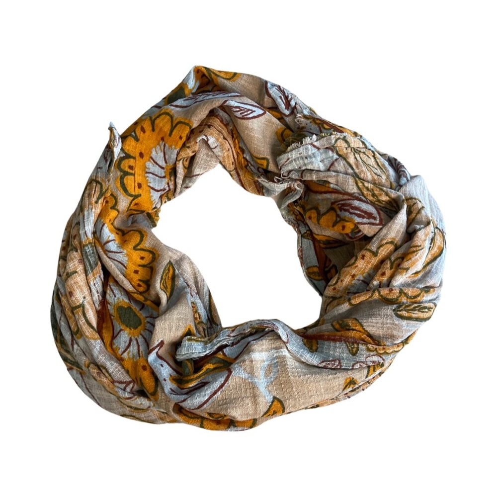 Zara Big Scarf 🧣 - Picture 6 of 6